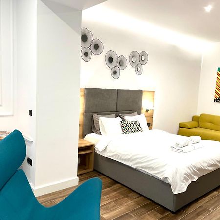 Moni Downtown Luxury Apartments Belgrád Kültér fotó